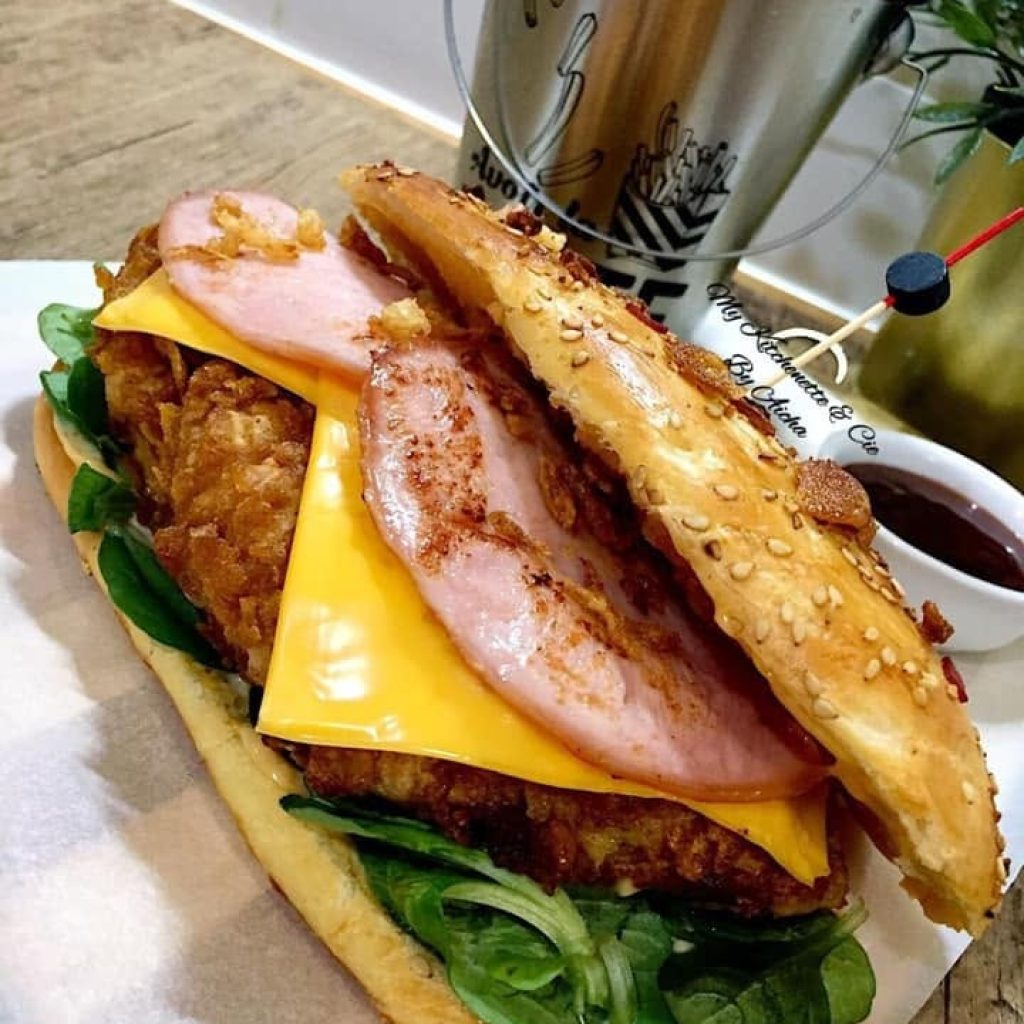 CHICKEN BURGER CBO MCDO 1